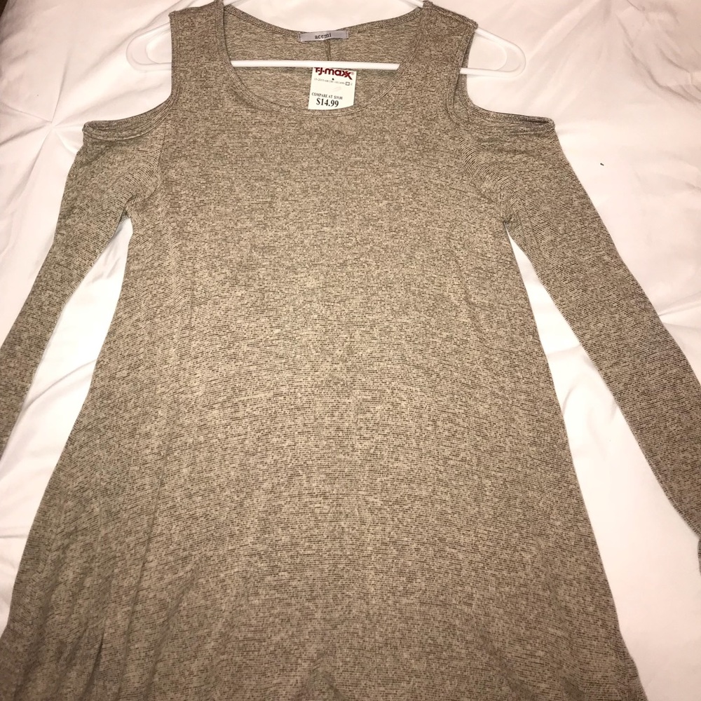 Cold-Shoulder Top